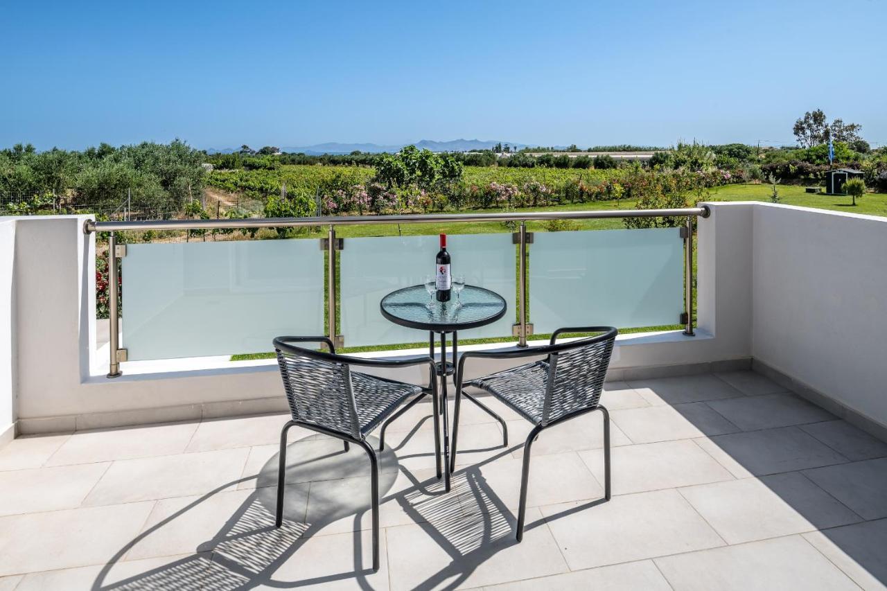 Asteria Pearl Villa 2 With Rooftop Jacuzzi Tigaki Eksteriør billede